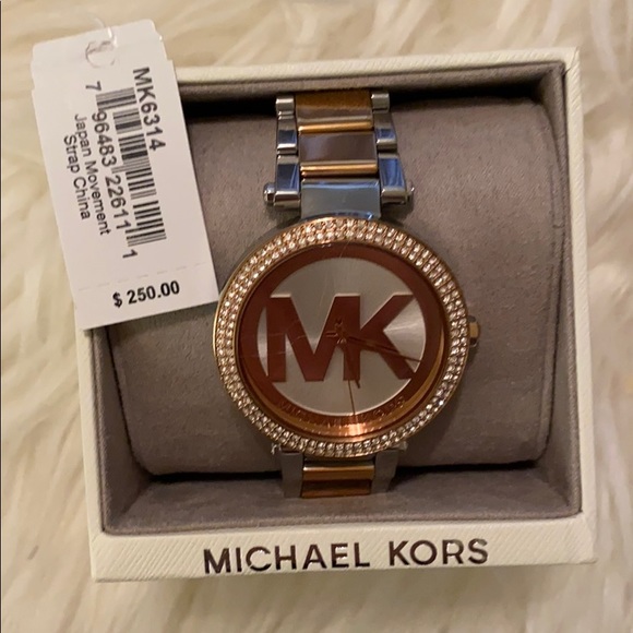 Michael Kors Watch two tone - Picture 5 of 8